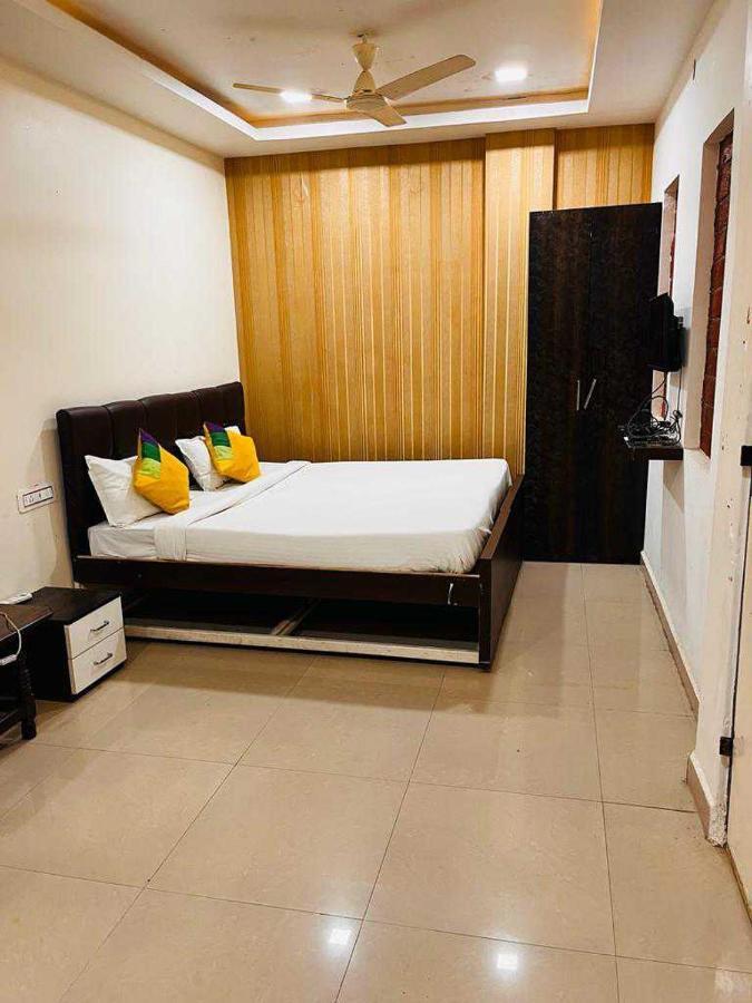 Oyo Hotel Happy Homes Бхопал Экстерьер фото
