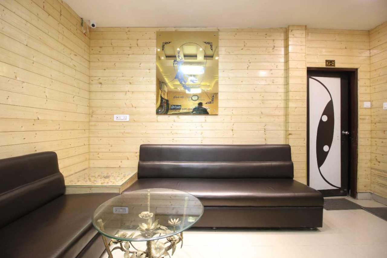 Oyo Hotel Happy Homes Бхопал Экстерьер фото