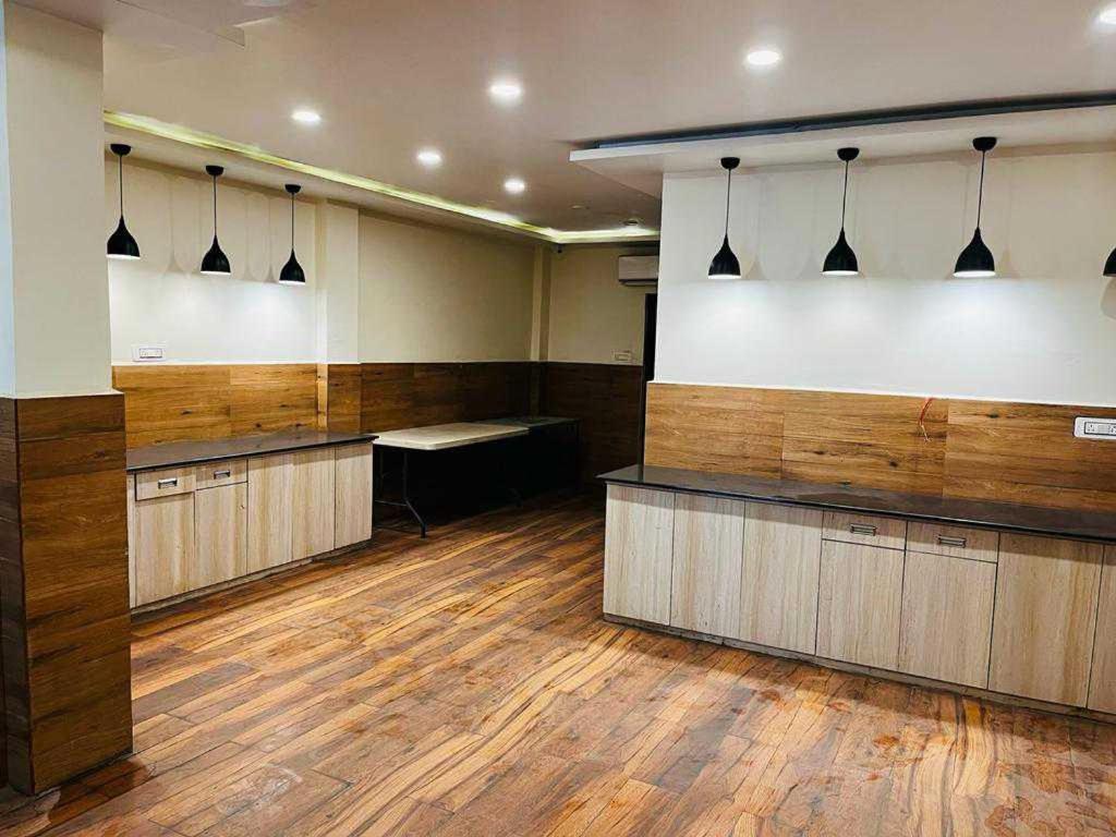 Oyo Hotel Happy Homes Бхопал Экстерьер фото