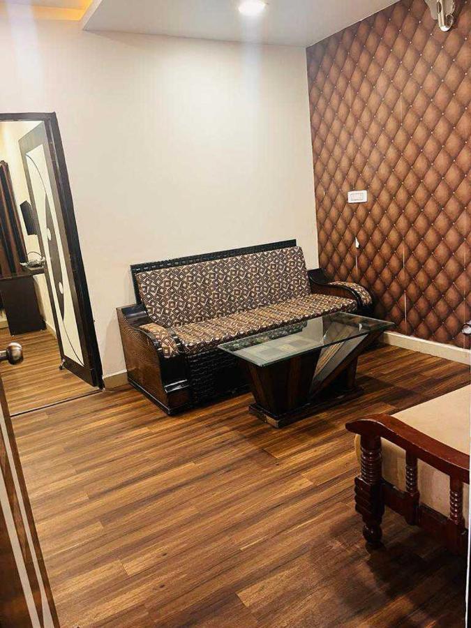 Oyo Hotel Happy Homes Бхопал Экстерьер фото